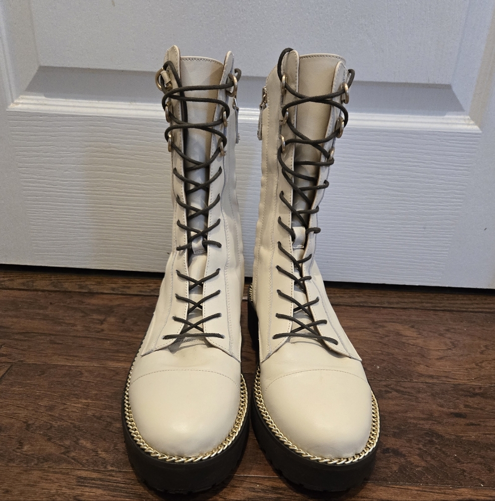 Sam Edelman Lenley Ankle Boot Ivory Leather Chain Trim Lug Sole Size 9